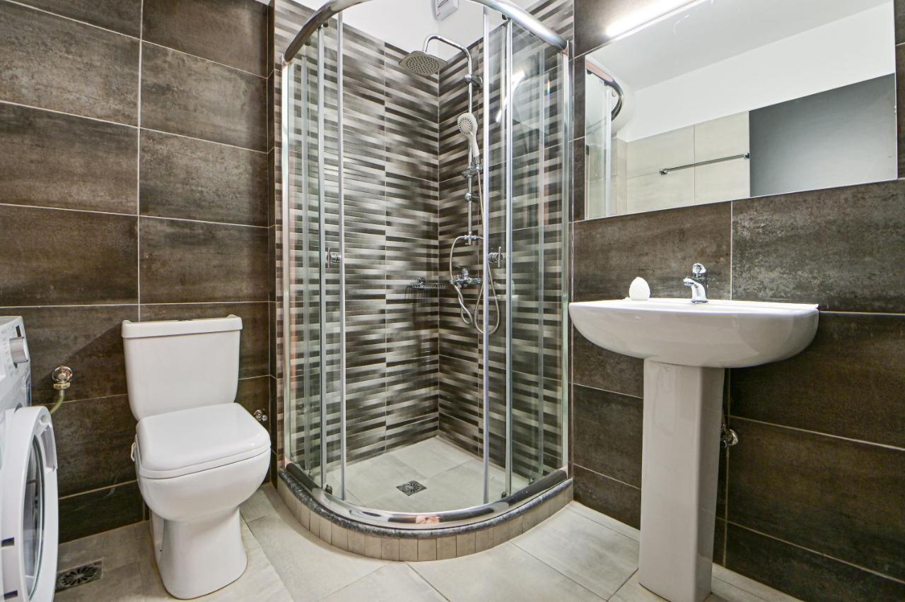 Cozy Apartment Located On The Piraeus Port Area Екстер'єр фото